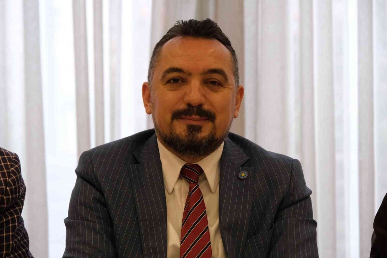İYİ Partili Eryılmaz milletvekilliği için yeşil ışık yaktı