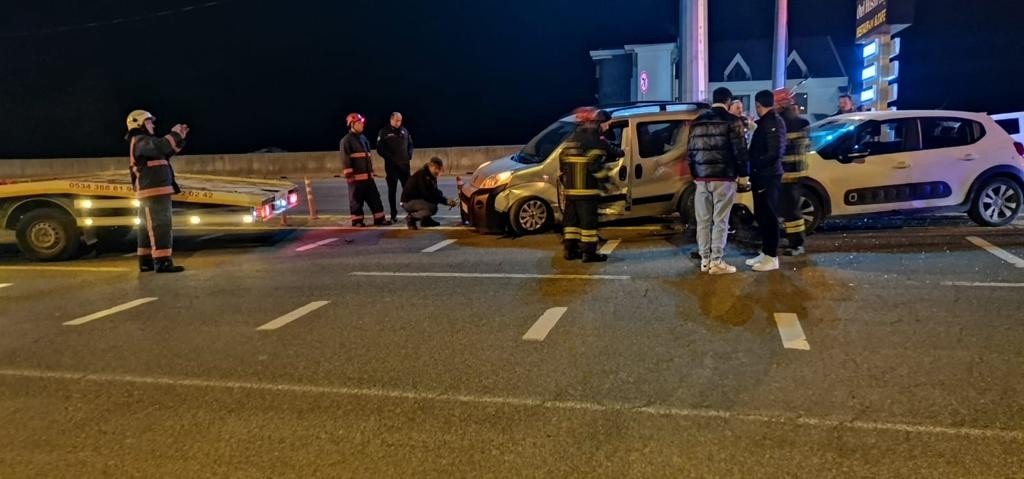 Ordu’da hafif ticari araç ile otomobil çarpıştı: 1 yaralı