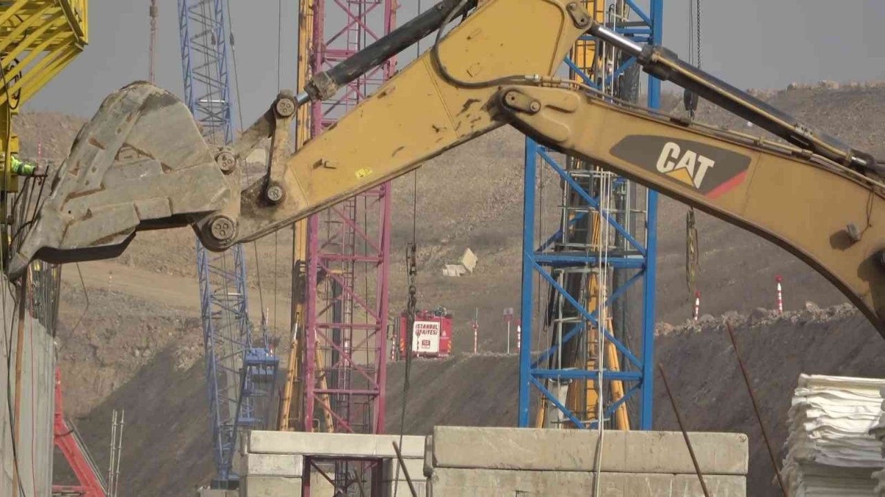 Pendik’te Sabiha Gökçen Havalimanı tünel inşaatında iş kazası geçiren işçi hayatını kaybetti