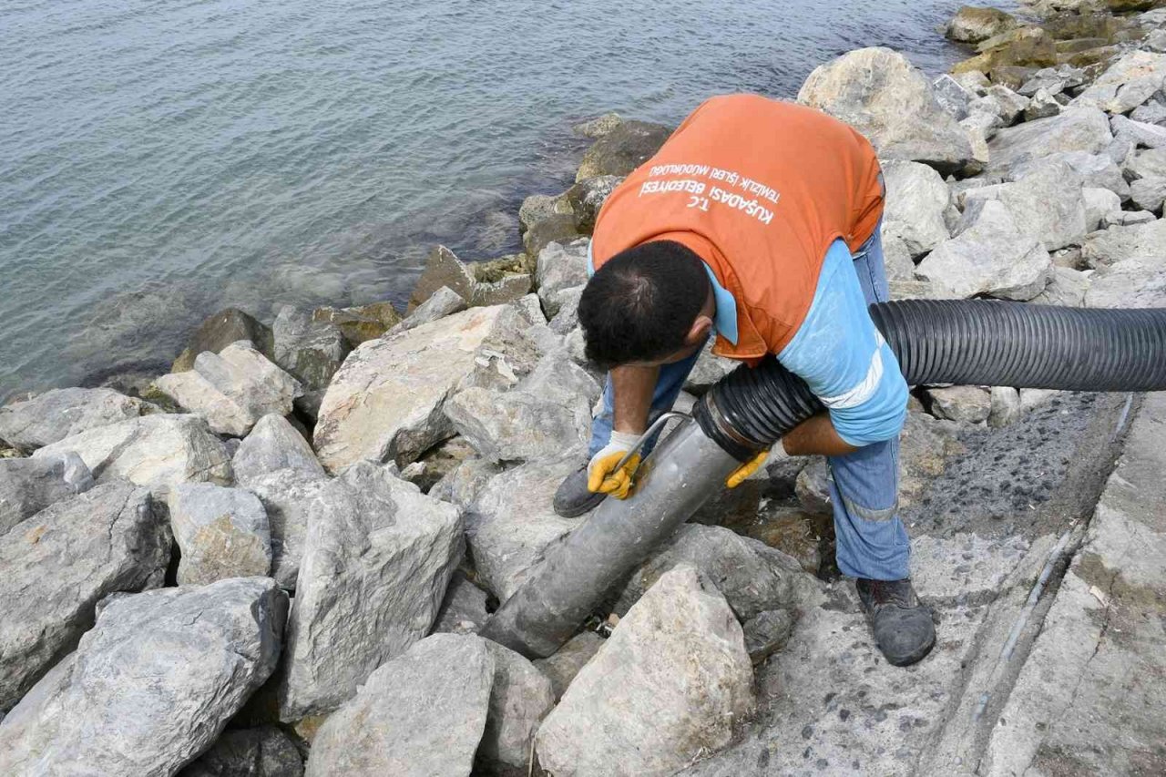 Kuşadası’nda 70 bin ton evsel atık toplandı