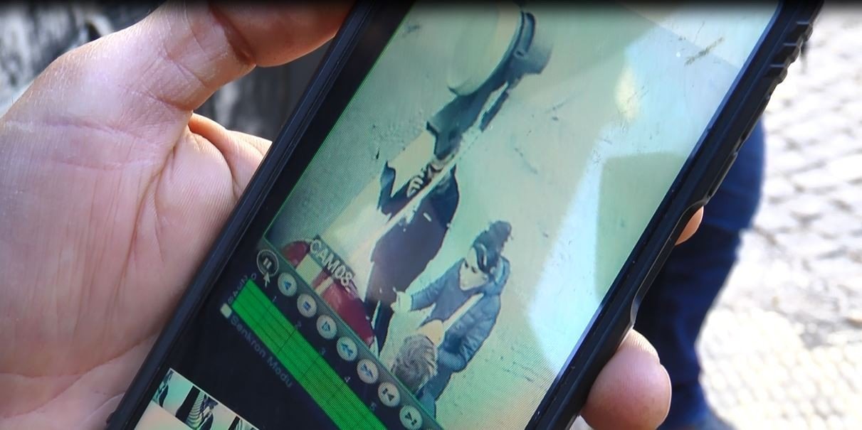 Başkasına ait telefonu sattı