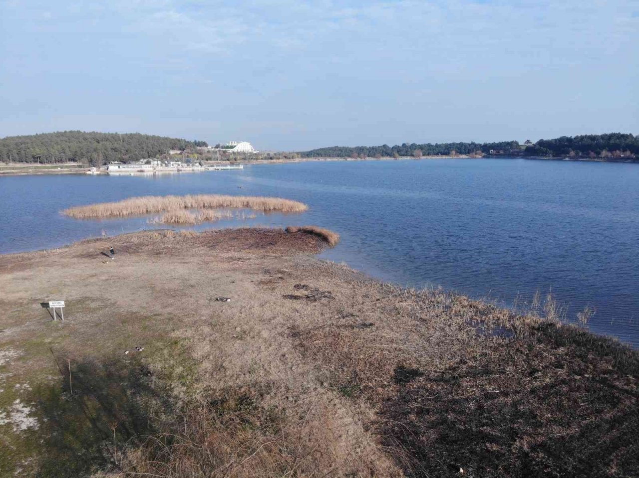 Yaşanan kuraklık Pelitözü Göleti’nde suların çekilmesine neden oldu
