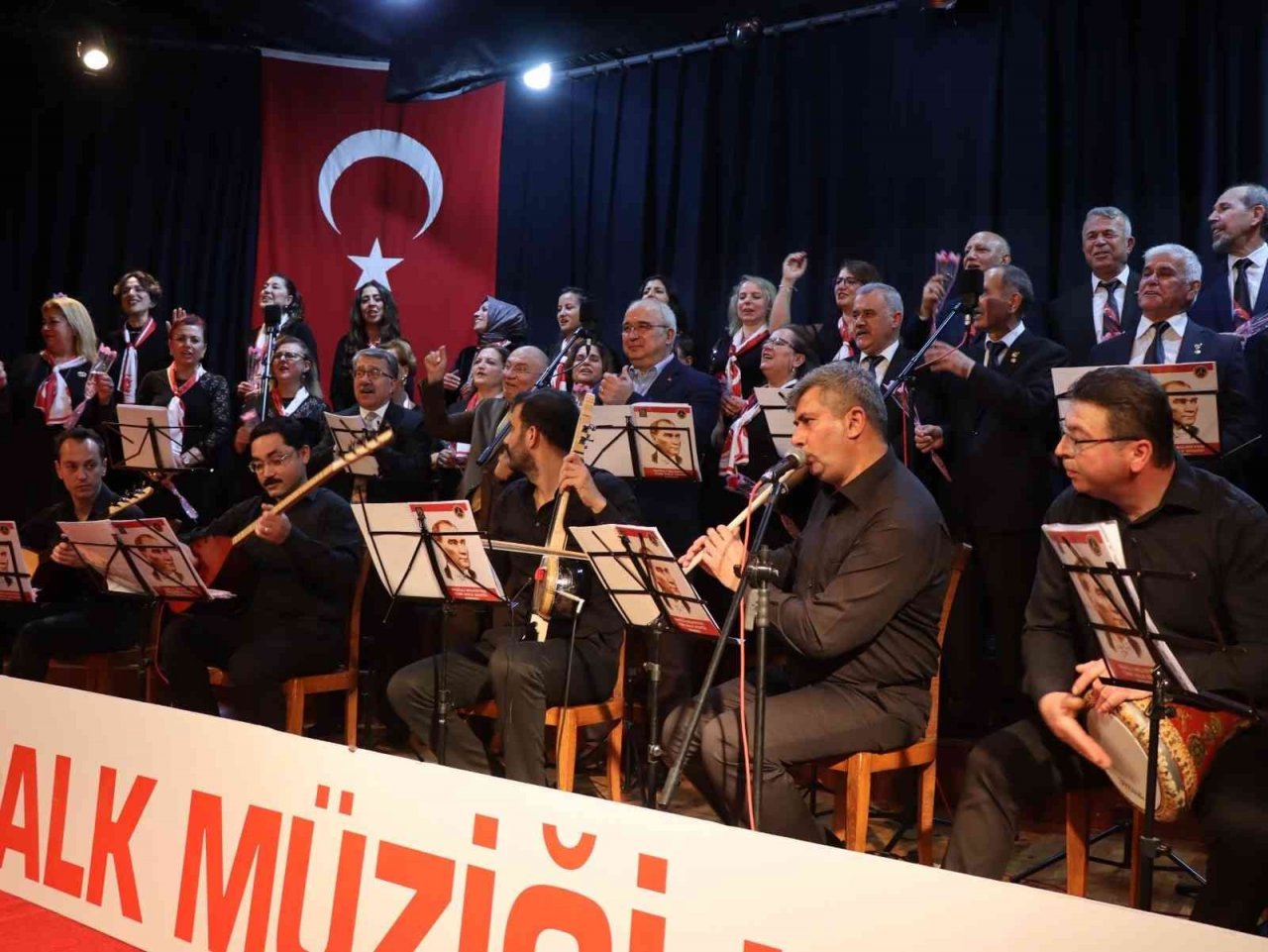 Nazilli’de 2023 yılının ilk konserine yoğun ilgi