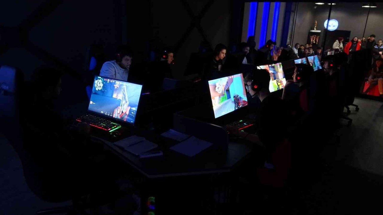 E-Spor Merkezi’nde heyecan dolu turnuva sona erdi