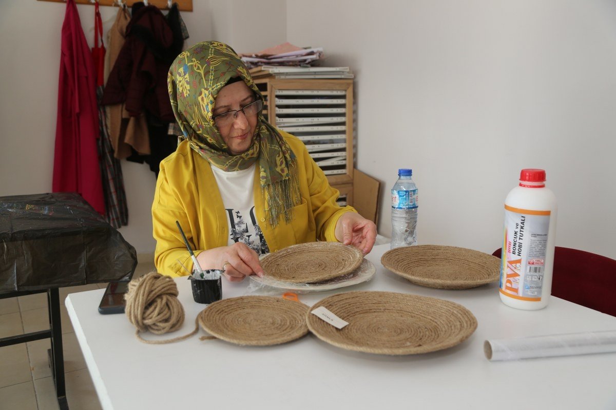 İlk kez MELMEK’te açılan Bohem Tabak Kursu yoğun ilgi gördü