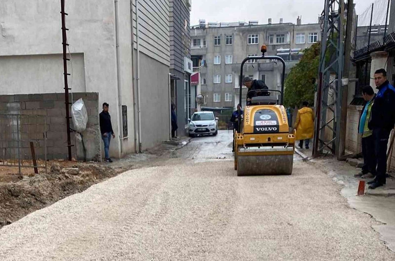 Başkan Volkan Şeker: "İlçeme hizmet vermekten mutluluk duyuyorum"