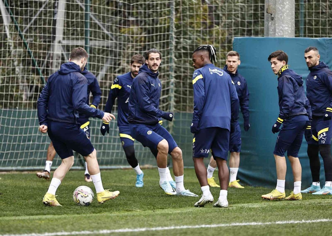 Fenerbahçe, Gaziantep FK maçının hazırlıklarını tamamladı