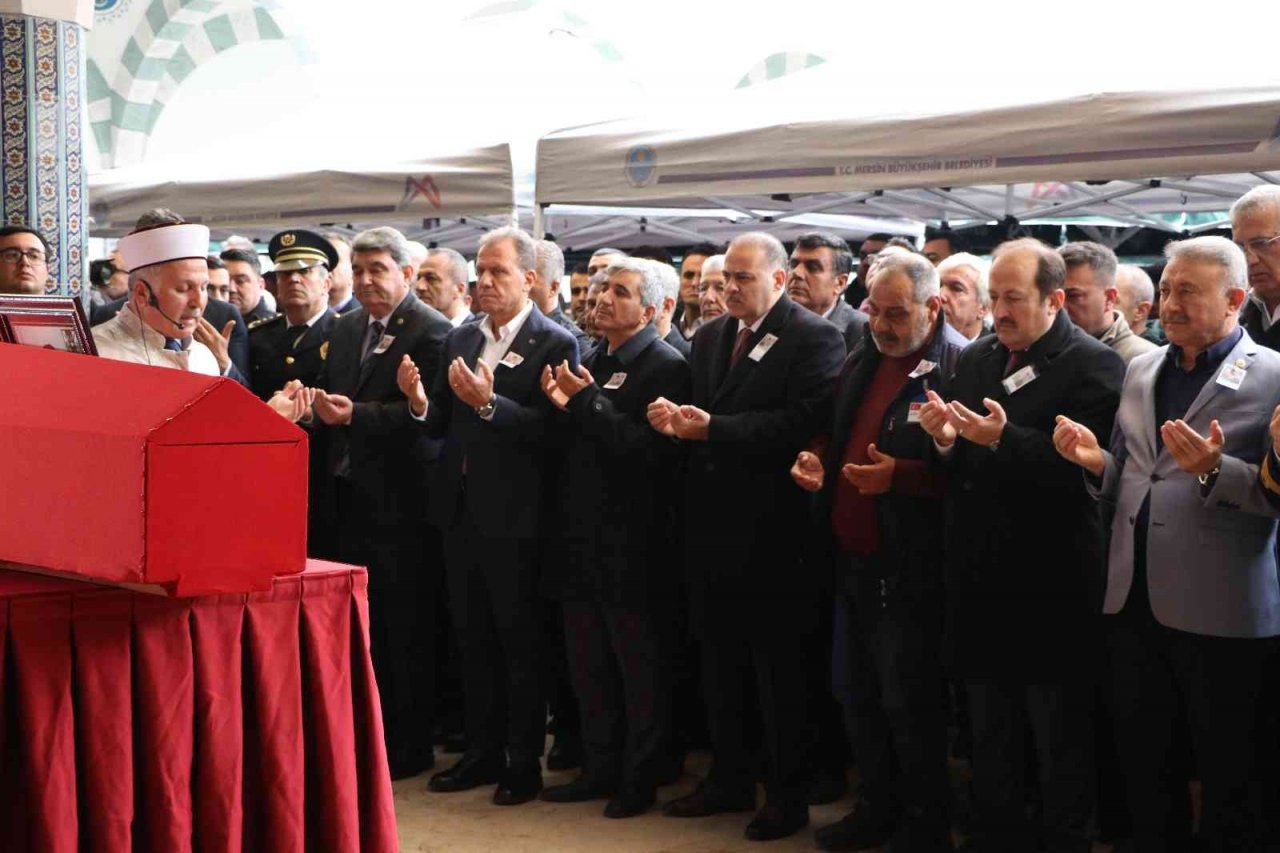 Mersinli şehit uzman çavuş son yolculuğuna uğurlandı