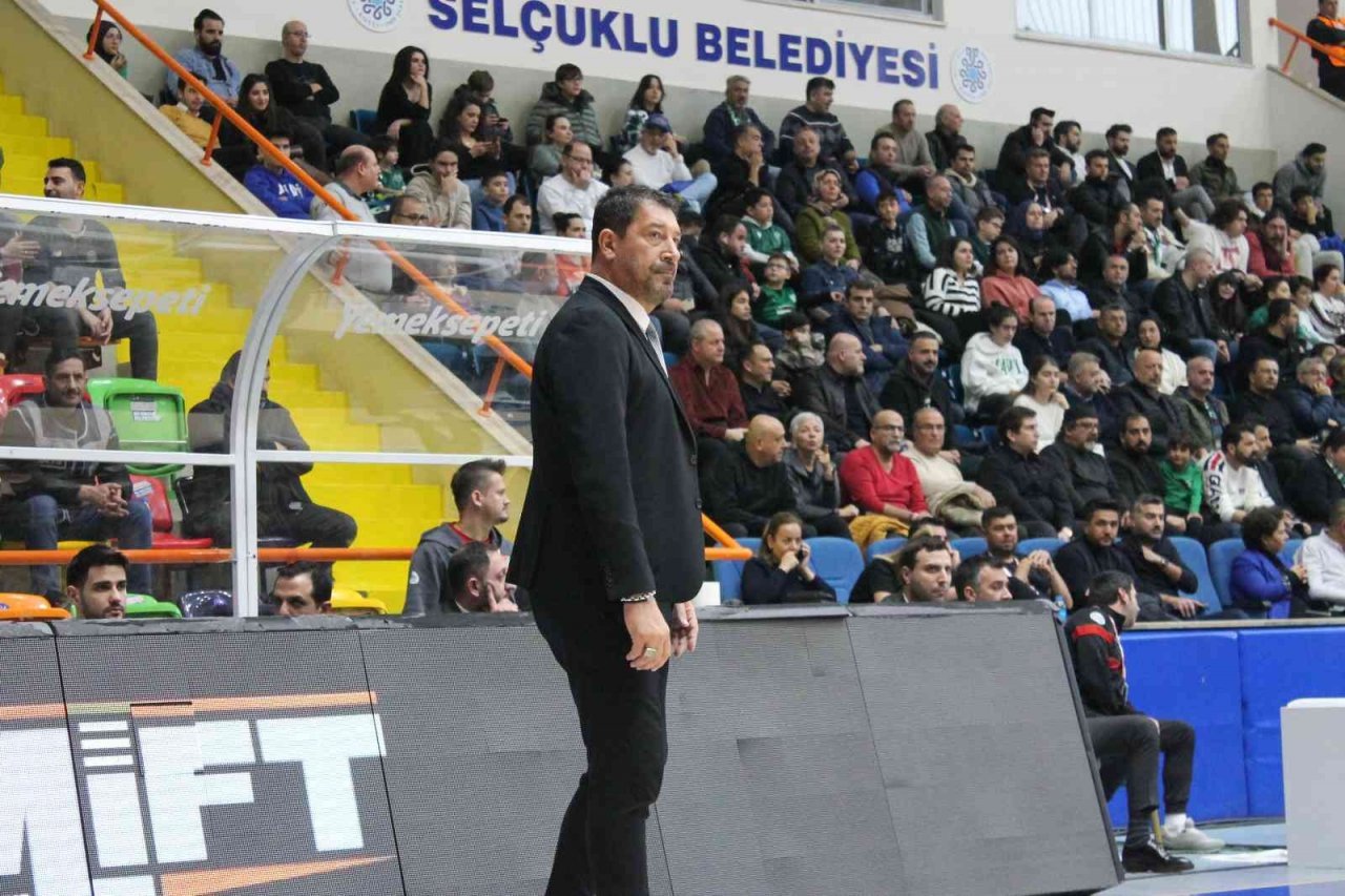 Basketbol Süper Ligi: Konyaspor: 71 - Pınar Karşıyaka: 82