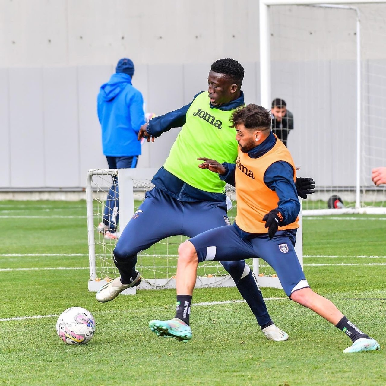 Başakşehir, Fatih Karagümrük maçı hazırlıklarına ara vermeden başladı