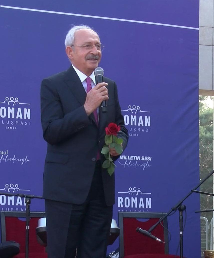 Kılıçdaroğlu: "Cumhuriyet tarihinde ilk kez bir Roman milletvekili meclise girdi"