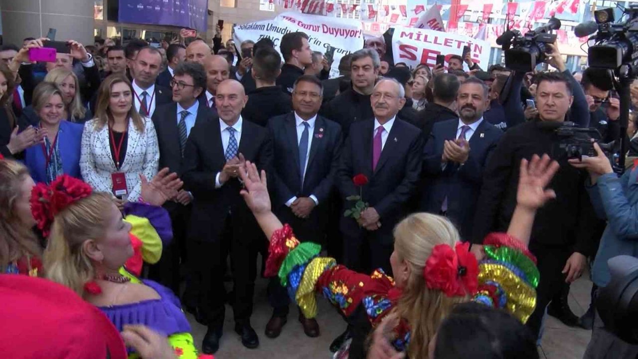 Kılıçdaroğlu: "Cumhuriyet tarihinde ilk kez bir Roman milletvekili meclise girdi"