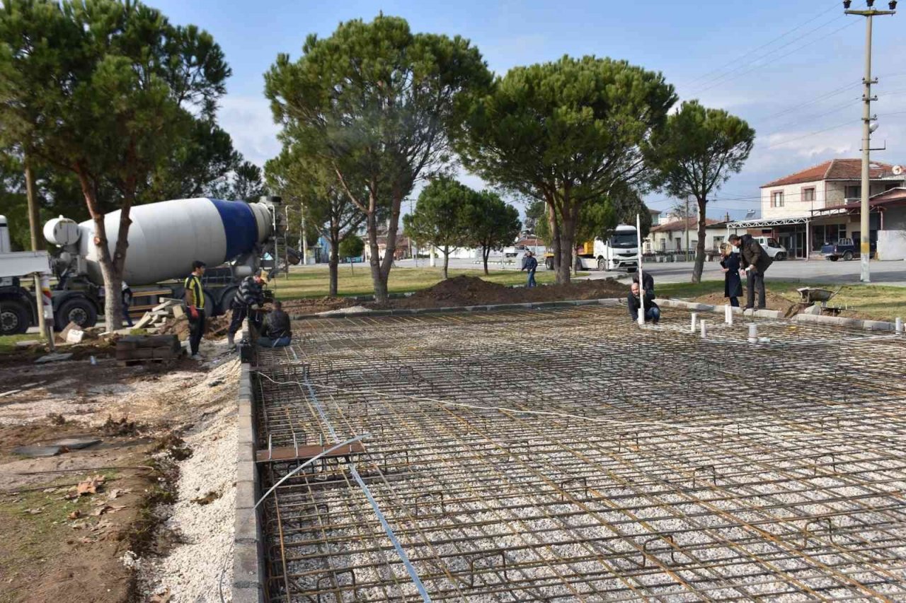 Şehzadeler Belediyesi 2023 projelerinde ilk temeli attı