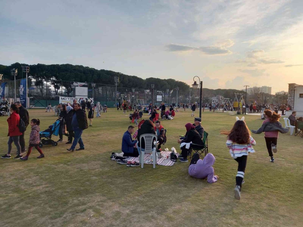 Aydın’da kış ortasında yazdan kalma günler