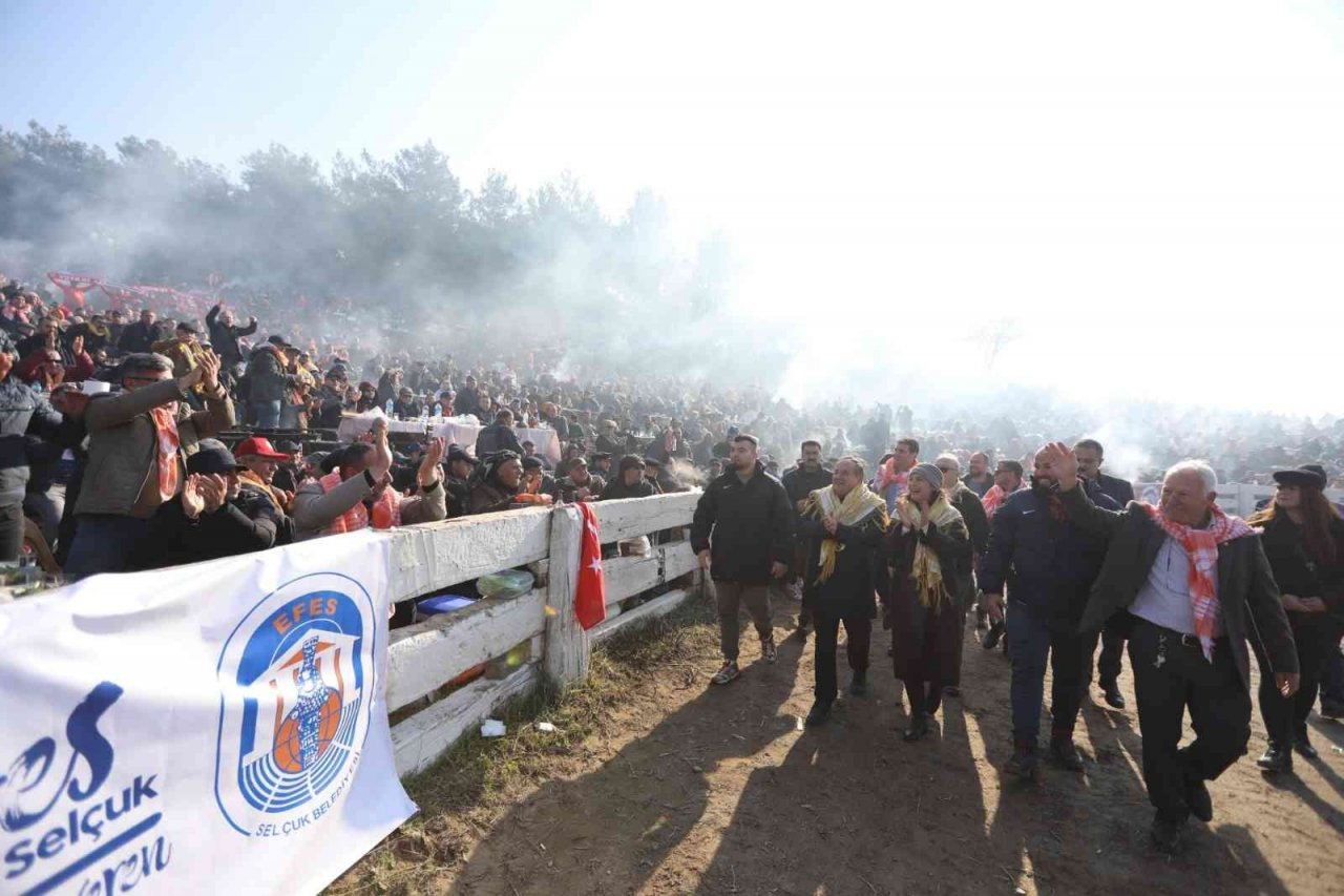 41. Uluslararası Efes Selçuk Deve Güreşleri Festivali sona erdi