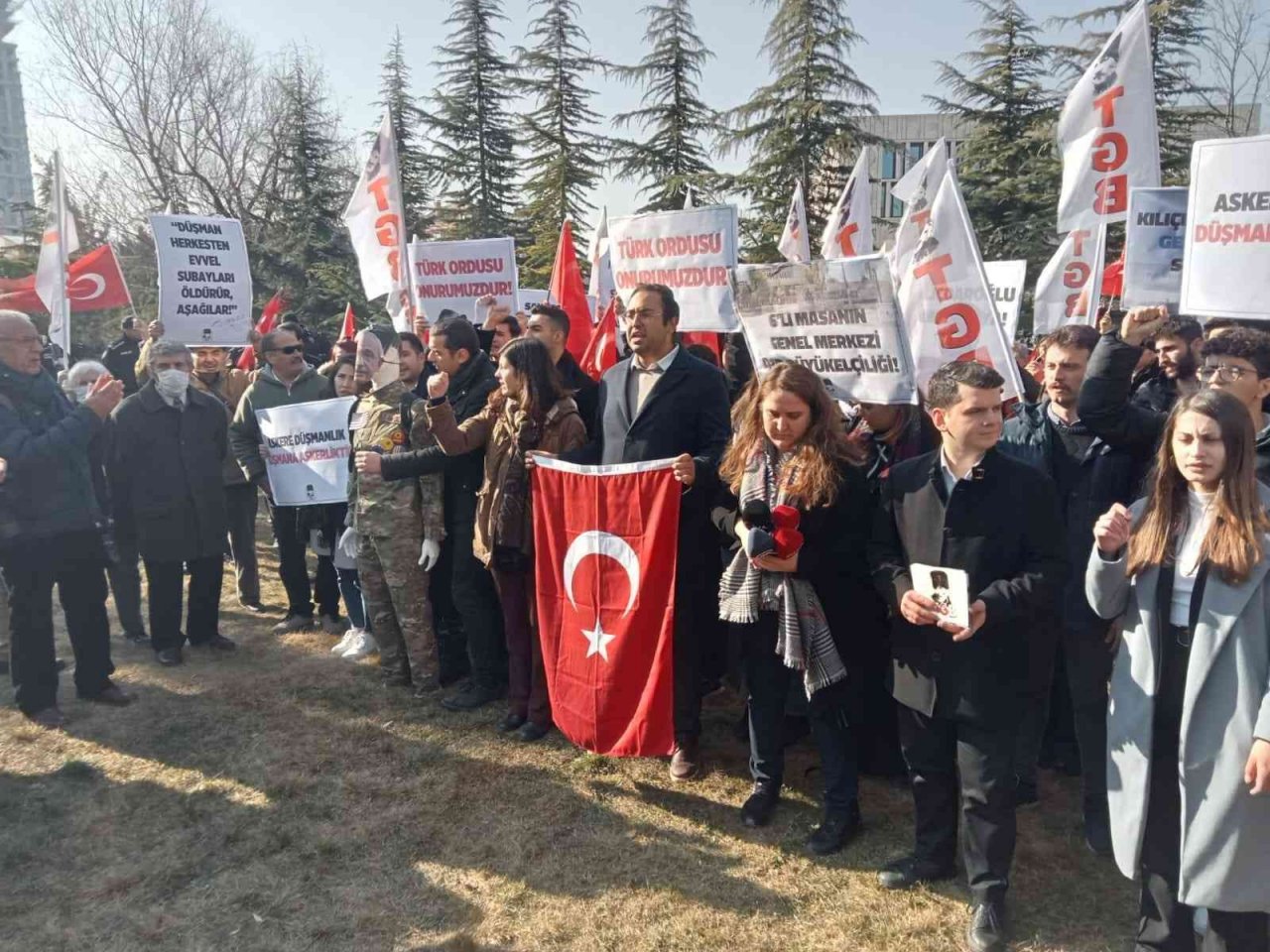 CHP Genel Başkanı Kılıçdaroğlu’na Amerika üniformalı tepki
