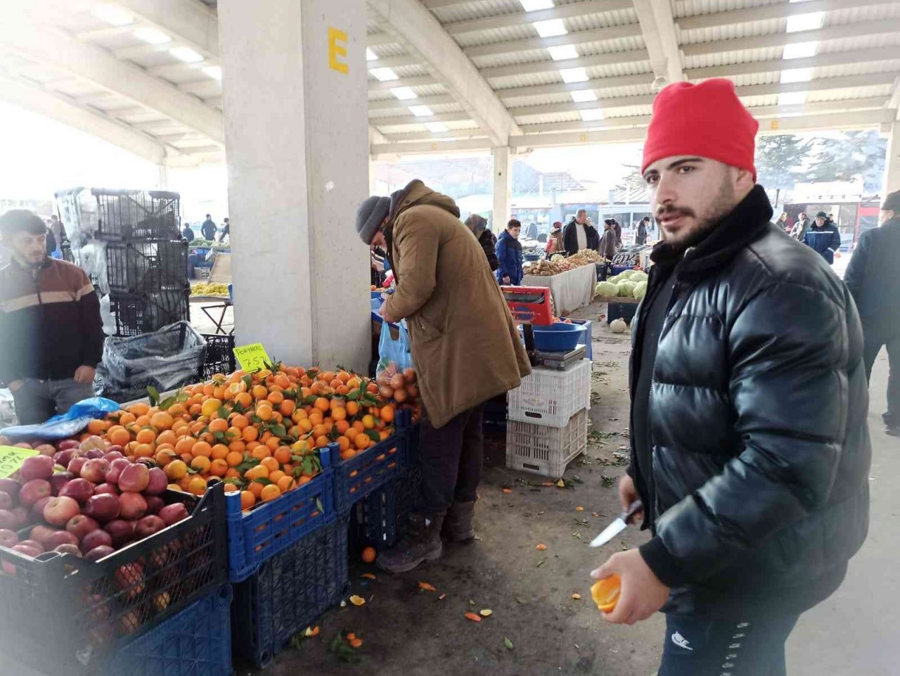Semt pazarlarında fiyatlar düştü, vatandaş rahat nefes aldı