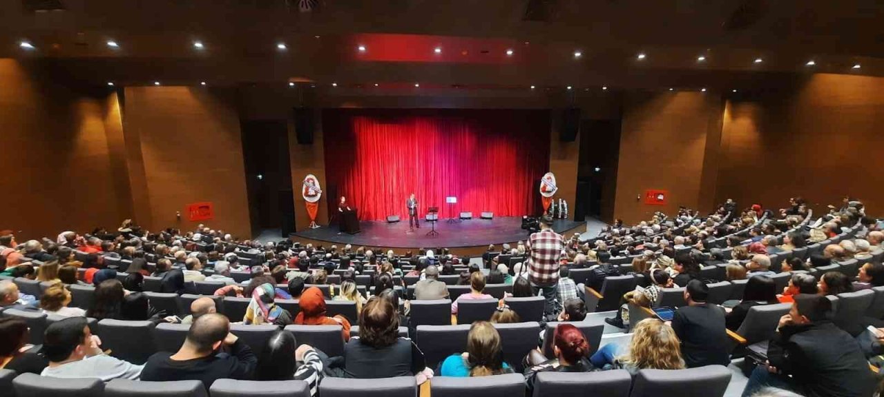 Gazipaşa Kültür Merkezi ilk etkinliğine ev sahipliği yaptı