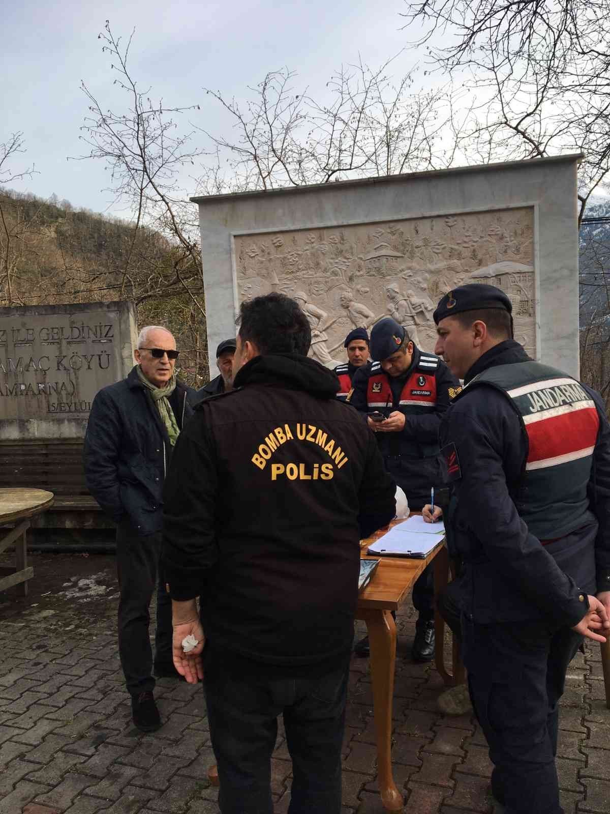 Müzede sergilenen patlamamış bomba paniğe neden oldu