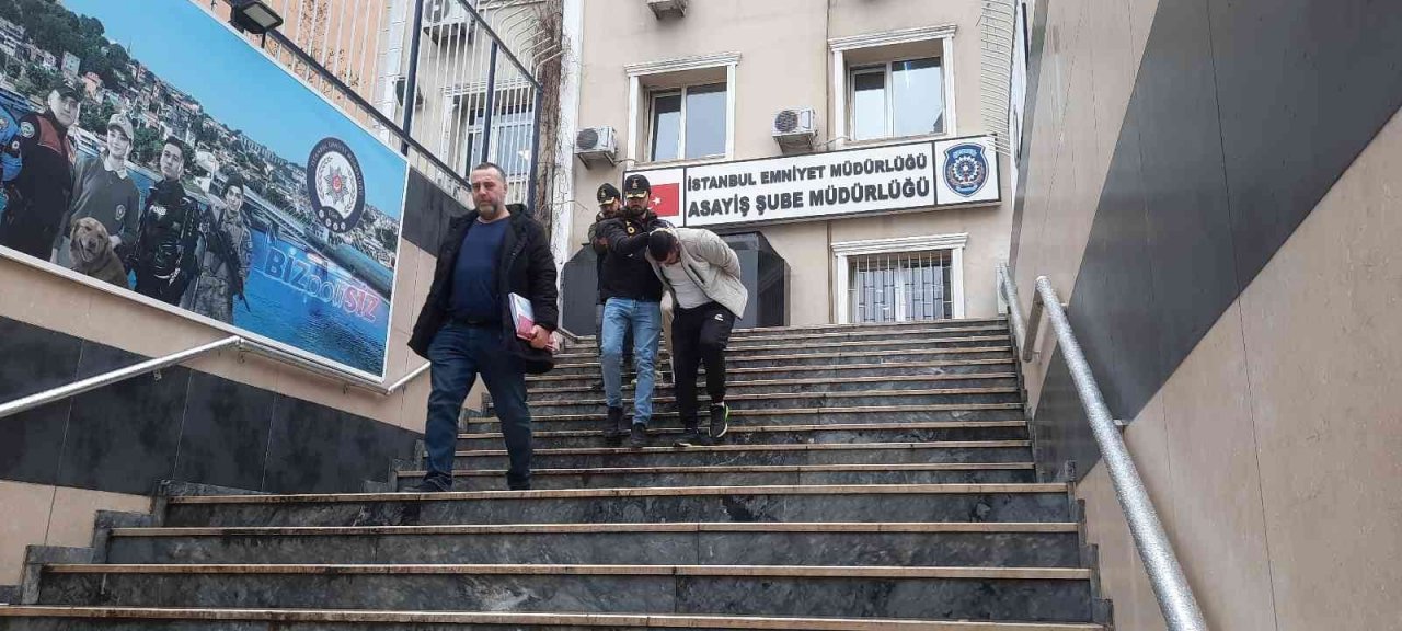 Avcılar’da otodan 1 milyon liralık hırsızlık yapan şahıslar yakalandı