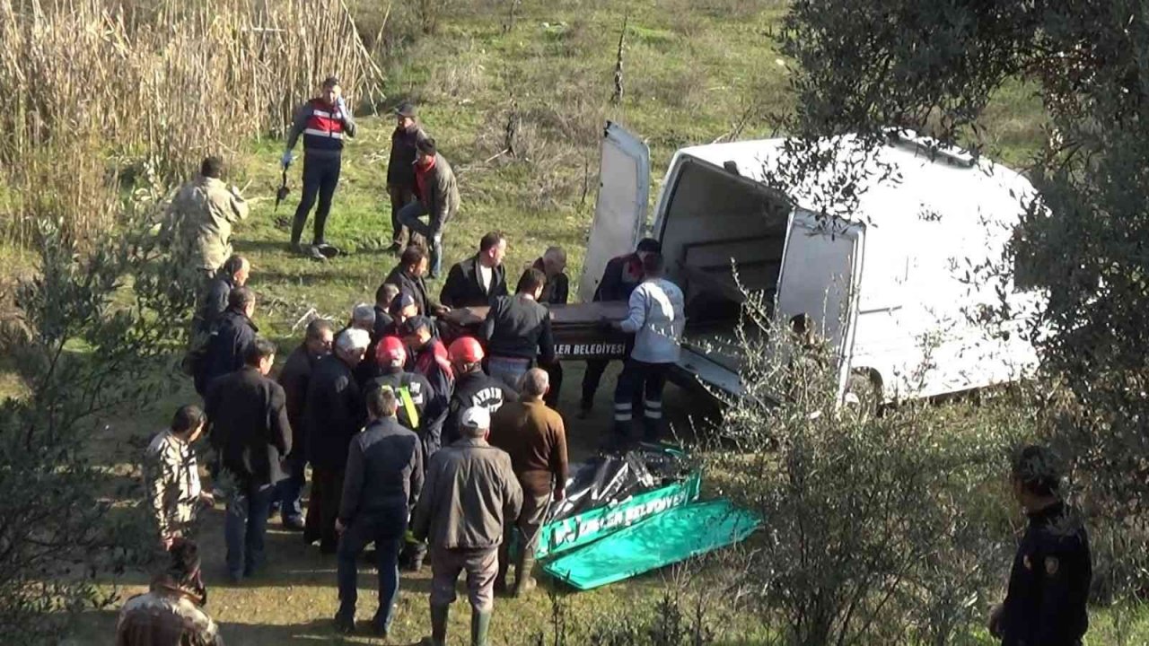 40 metrelik uçurumdan uçtular