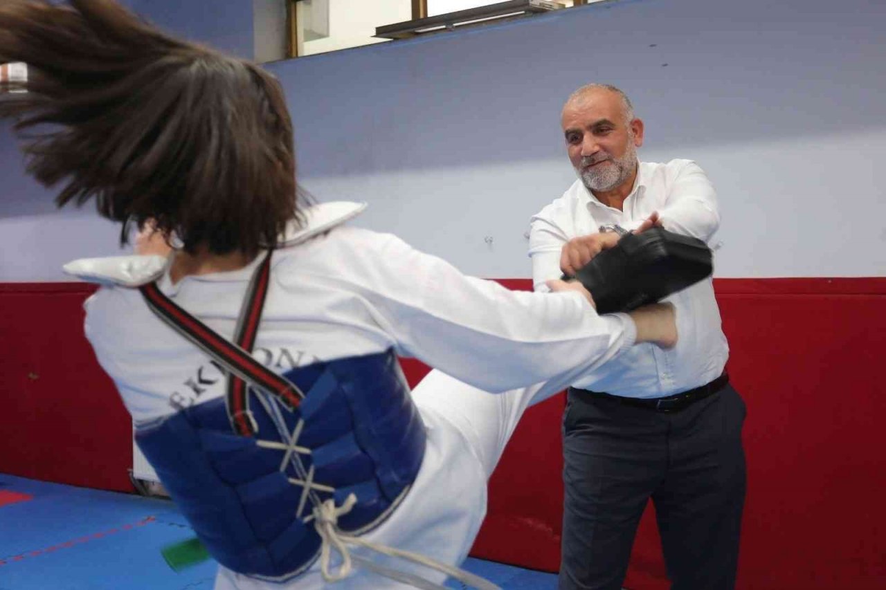 Sandıkçı: “Sporla iç içe bir nesil yetiştiriyoruz”