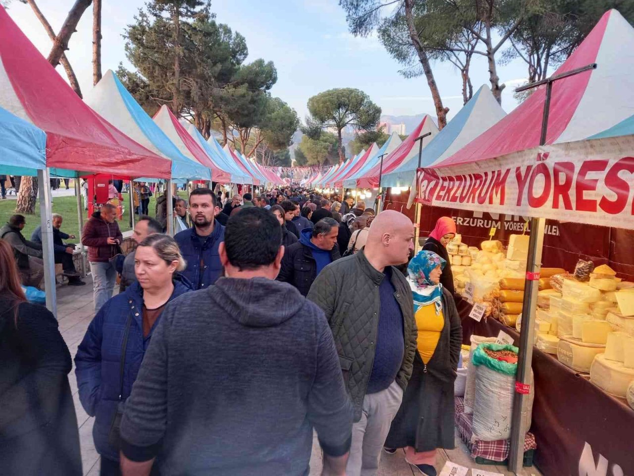 Dadaşlar Efelerle Aydın’da buluştu, Tekstil Park’ta adım atacak yer kalmadı