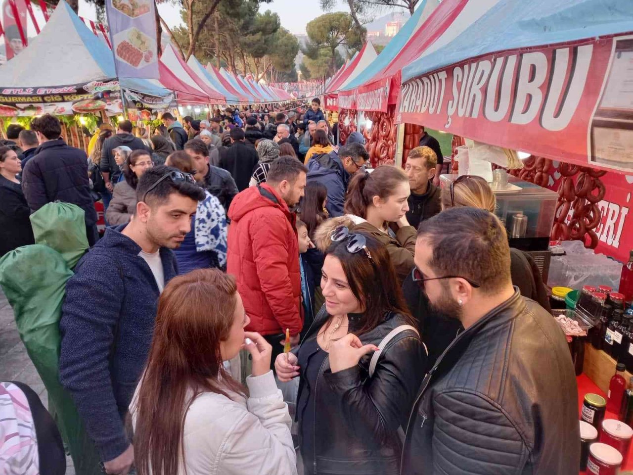 Dadaşlar Efelerle Aydın’da buluştu, Tekstil Park’ta adım atacak yer kalmadı