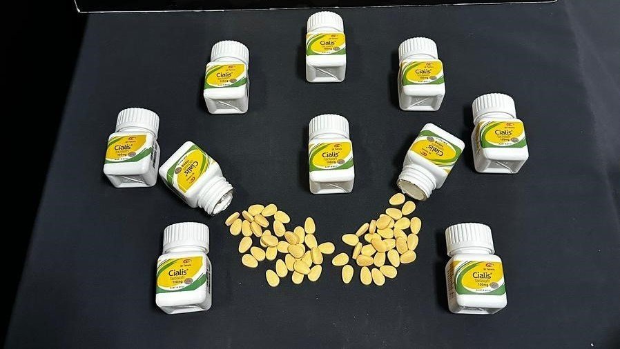 Kaçak cinsel haplar piyasaya sürülmeden bulundu