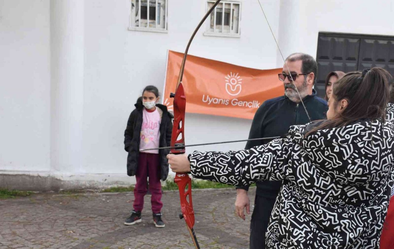 Diyarbakır’da bilgievi öğrencilerine okçuluk eğitimi