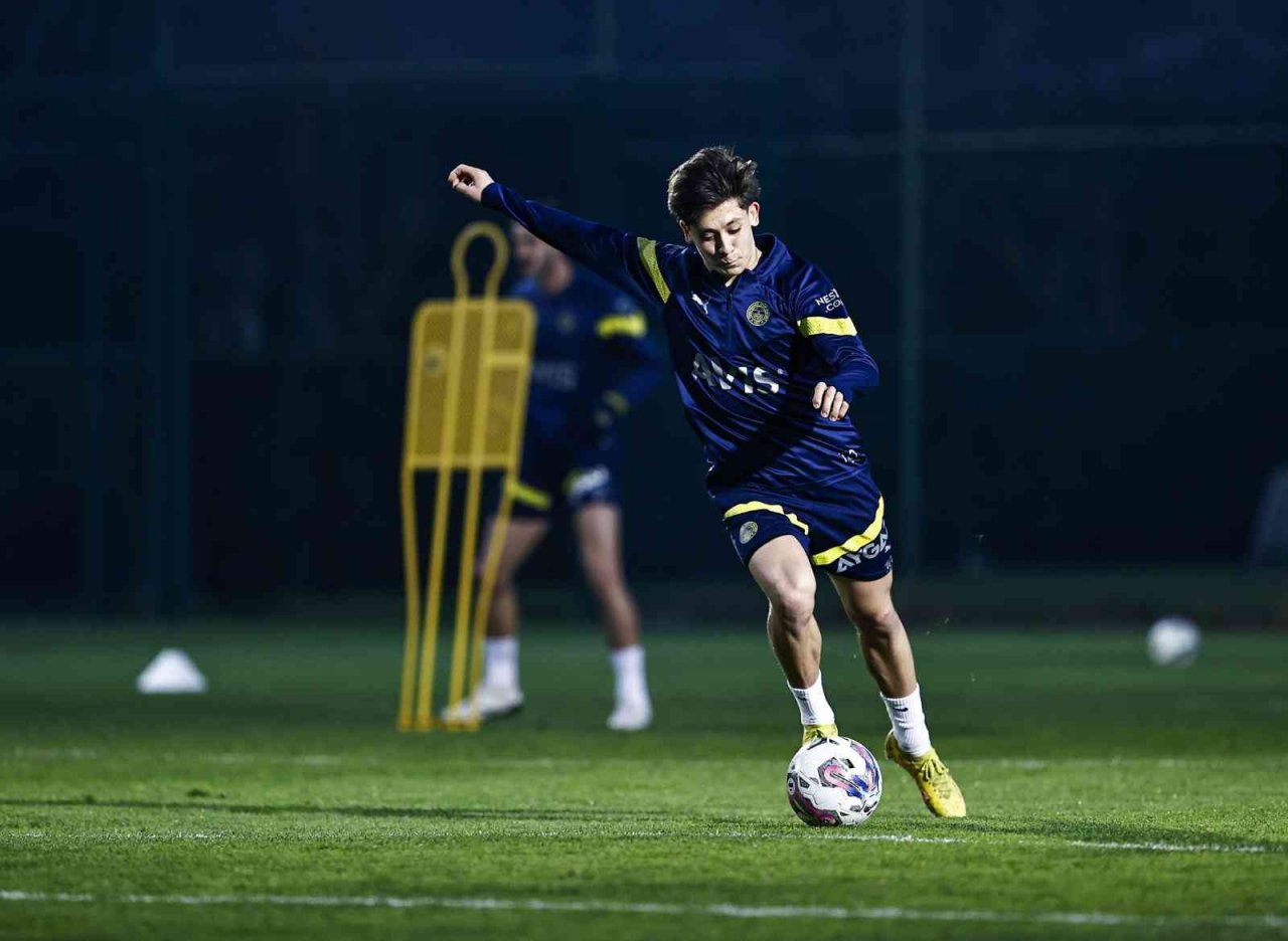 Fenerbahçe, Çaykur Rizespor maçı hazırlıklarına başladı