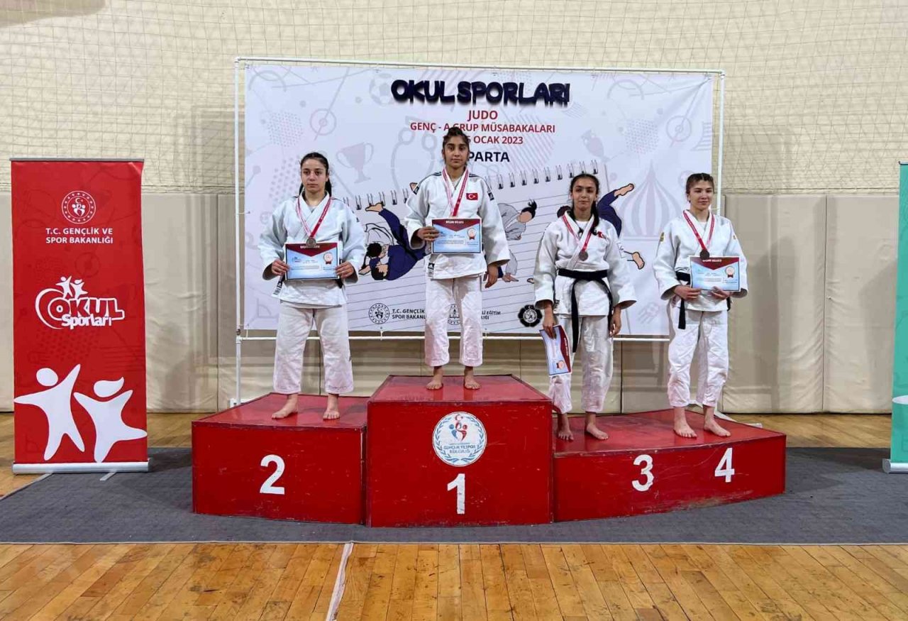 Manisalı Judocular Isparta’dan 15 madalya ile döndüler