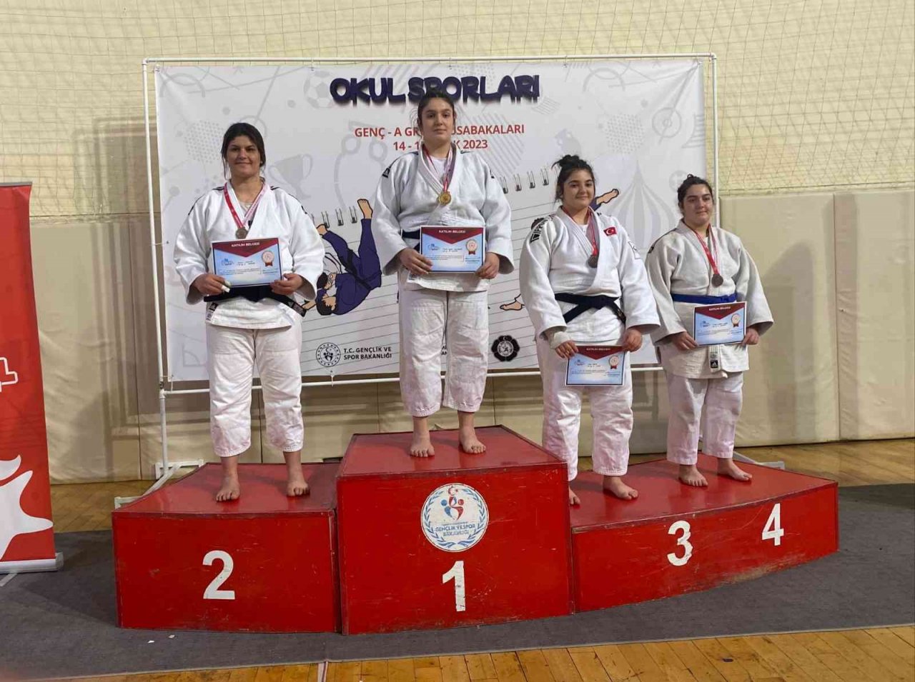 Manisalı Judocular Isparta’dan 15 madalya ile döndüler