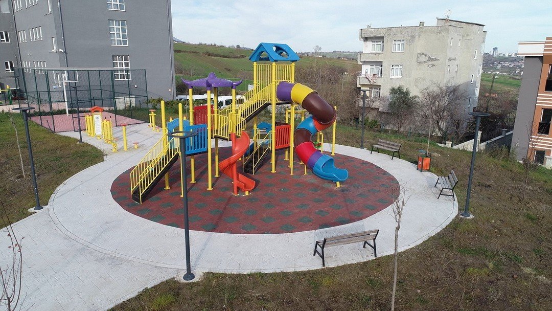 İlkadım’da parklar yenilendi