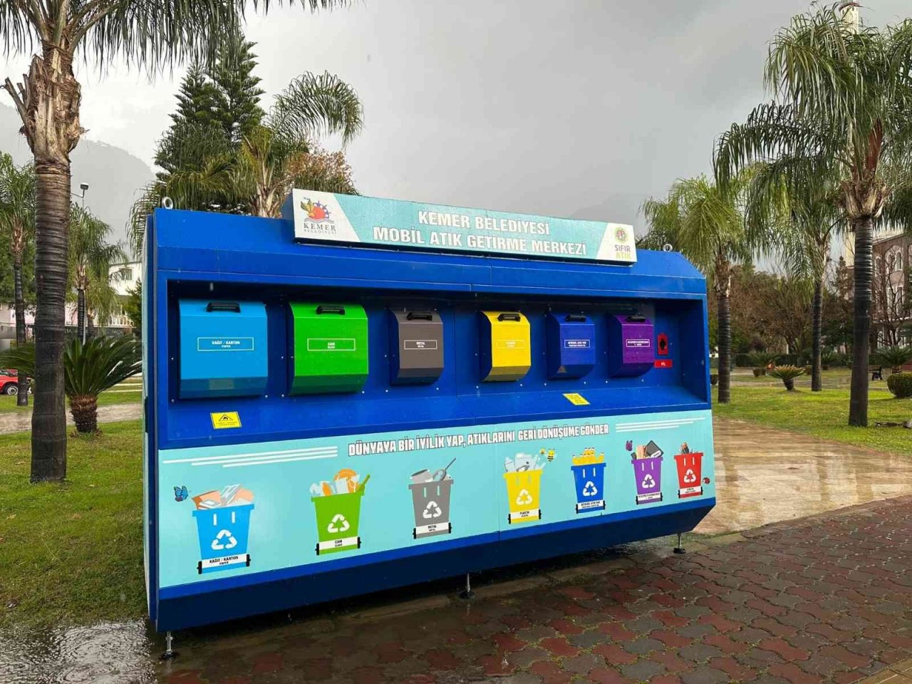 Kemer’de 3 mahalleye ‘mobil atık getirme merkezi’ yerleştirildi