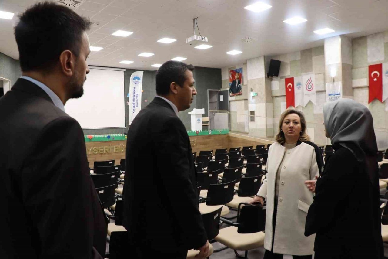 Bakan Yardımcısı Yavuz, büyükşehir tesislerine hayran kaldı