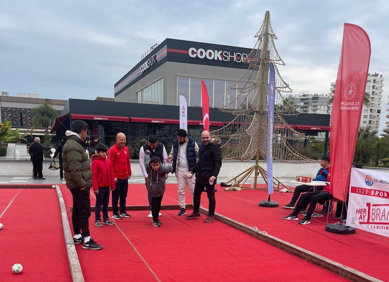 ’Her ay 1 branş tanıtım projesi’ Sayapark’ta