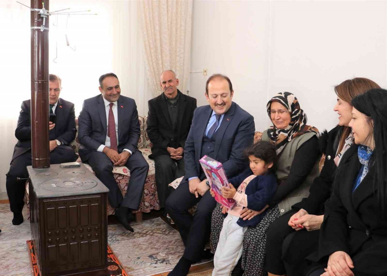 Vali Pehlivan: "Önceliğimiz birlik beraberlik ve dayanışmadır"