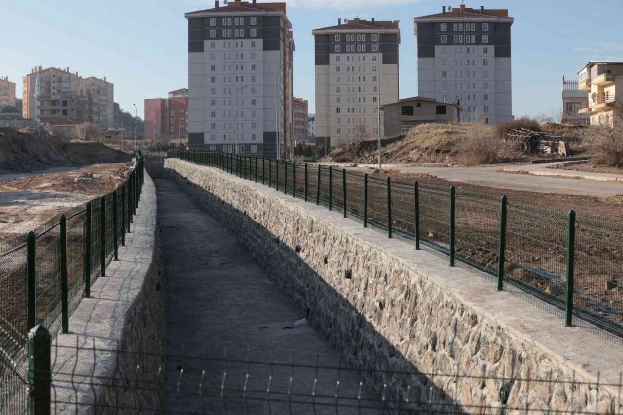 Nevşehir’deki dere ıslah edildi