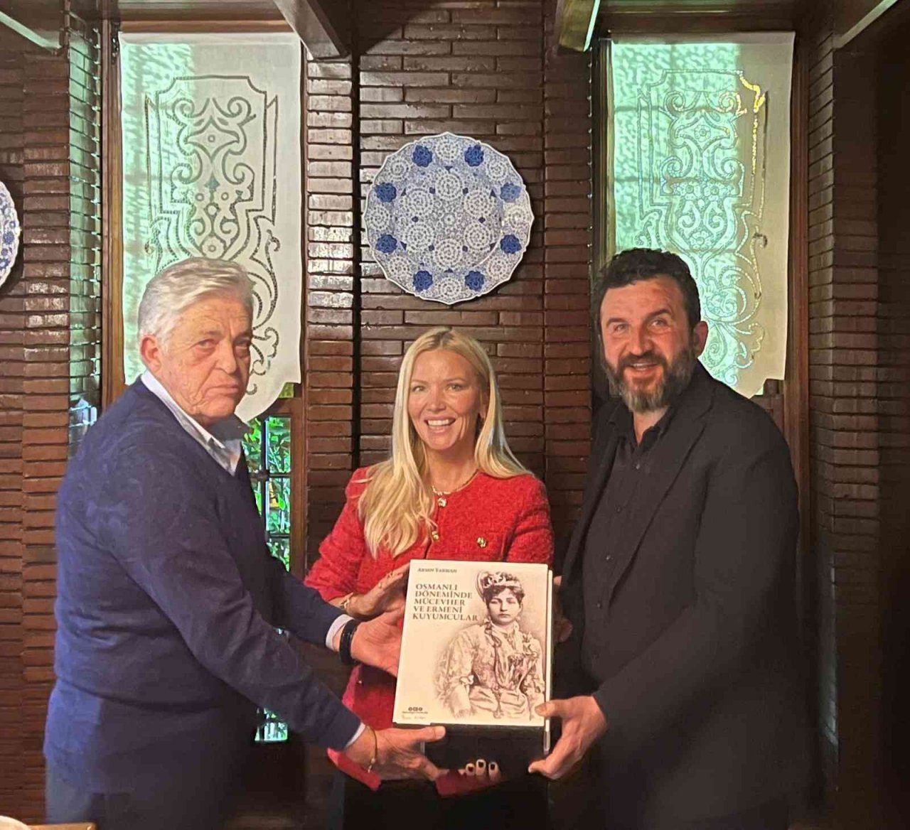 Mücevher tasarım yarışmasının yarı finalistleri belli oldu