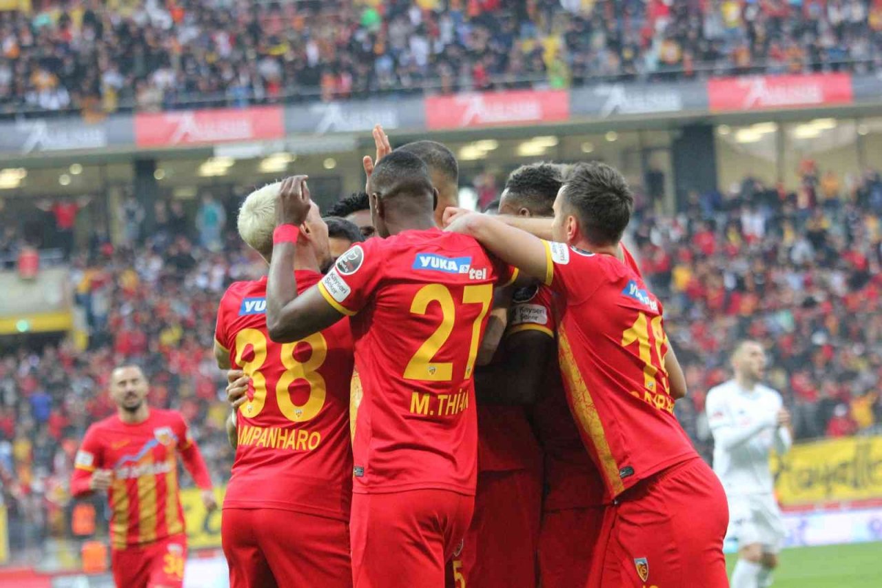Kayserispor ilk yarıda 26 puan topladı