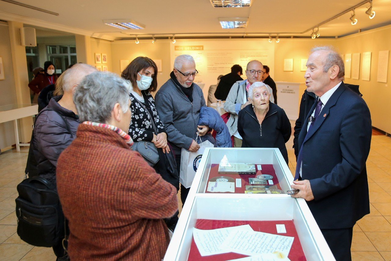 Küçükçekmece Belediyesi’nden 121. Doğum gününde Nâzım Hikmet’e vefa