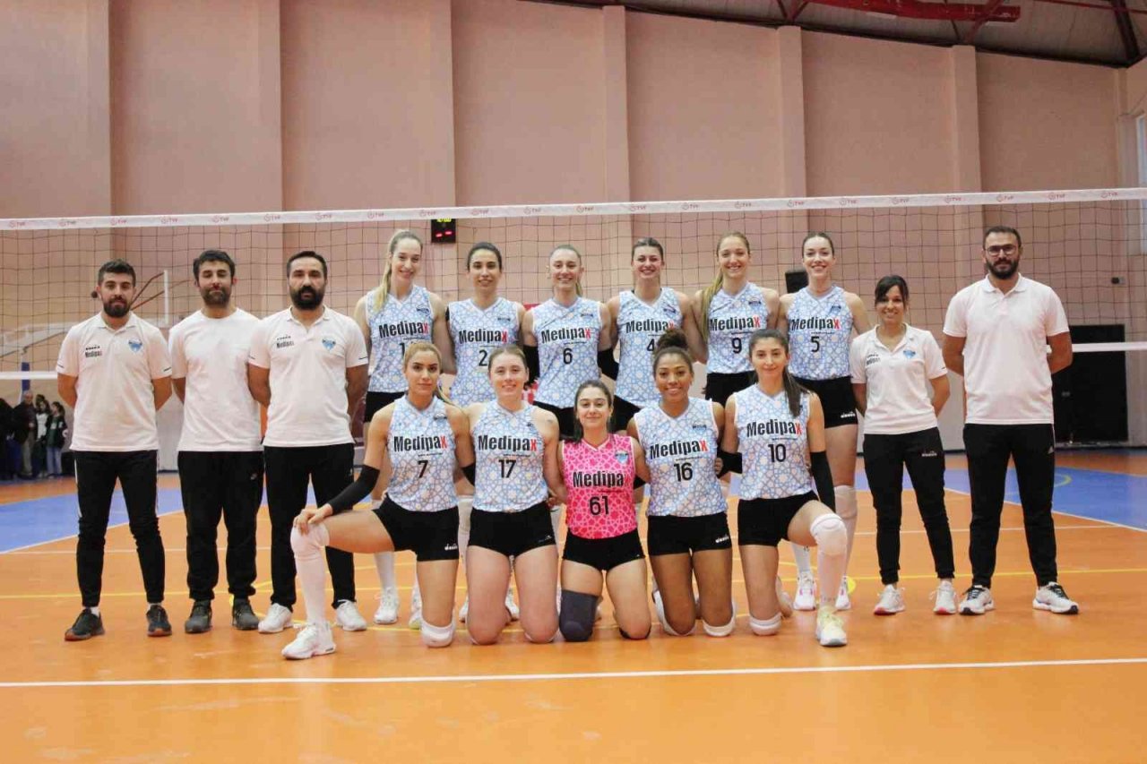 Kadınlar 1. Lig: İBA Kimya Ted Ankara Kolejliler: 3- Medipax Kayseri Atletikspor: 1