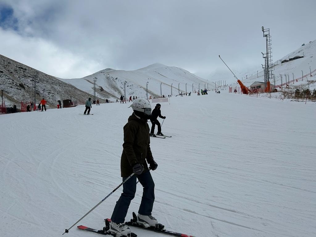 Palandöken’de kayak yoğunluğu devam ediyor