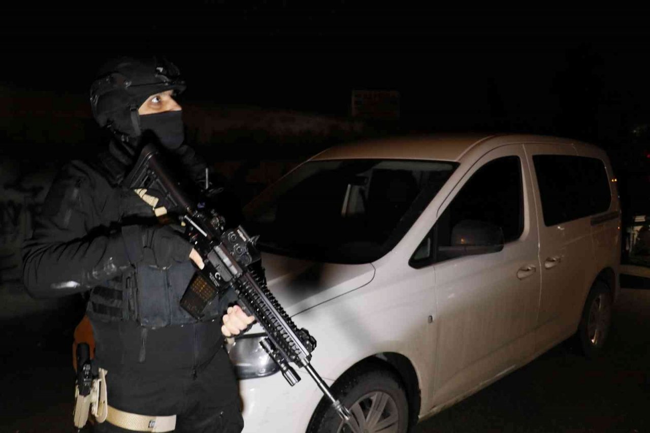 Adana’da terör örgütü DEAŞ’a şafak operasyonu: 7 gözaltı kararı