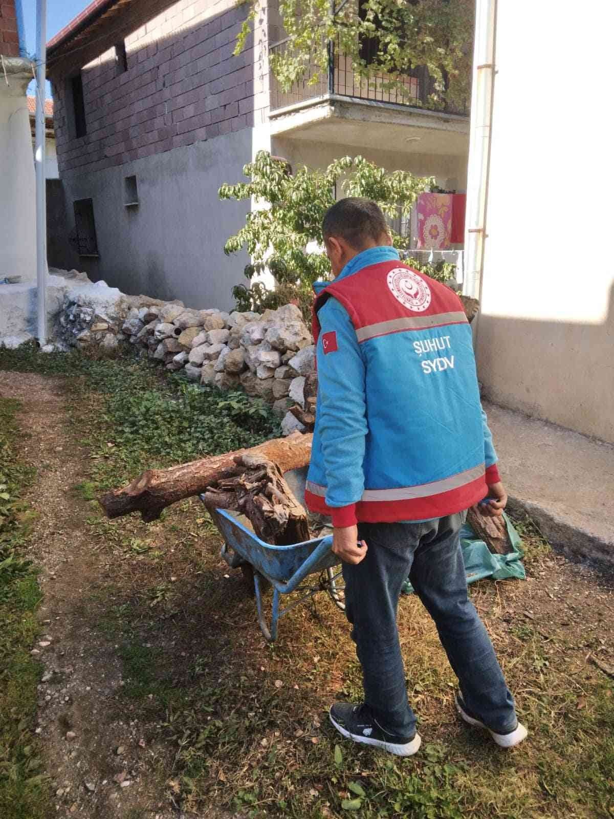 120 yaşlı ve engelli vatandaşın her ay ev temizliği ve kişisel bakımları yapılıyor