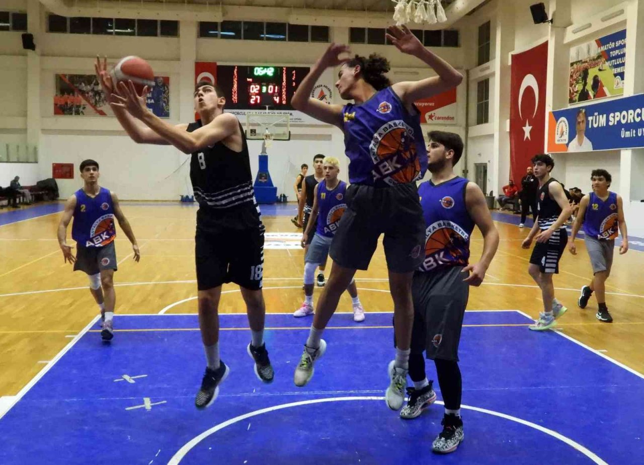 Kepez’in U18 Basketbol Takımı, Türkiye Şampiyonası’na katılma bileti için parkeye çıkacak