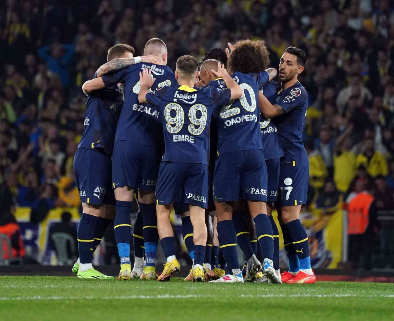 Fenerbahçe, geçtiğimiz sezonu geride bıraktı