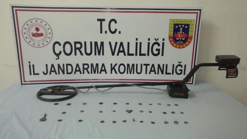 Tarihe sahip çıkan jandarma 774 tarihi eseri müzeye kazandırdı