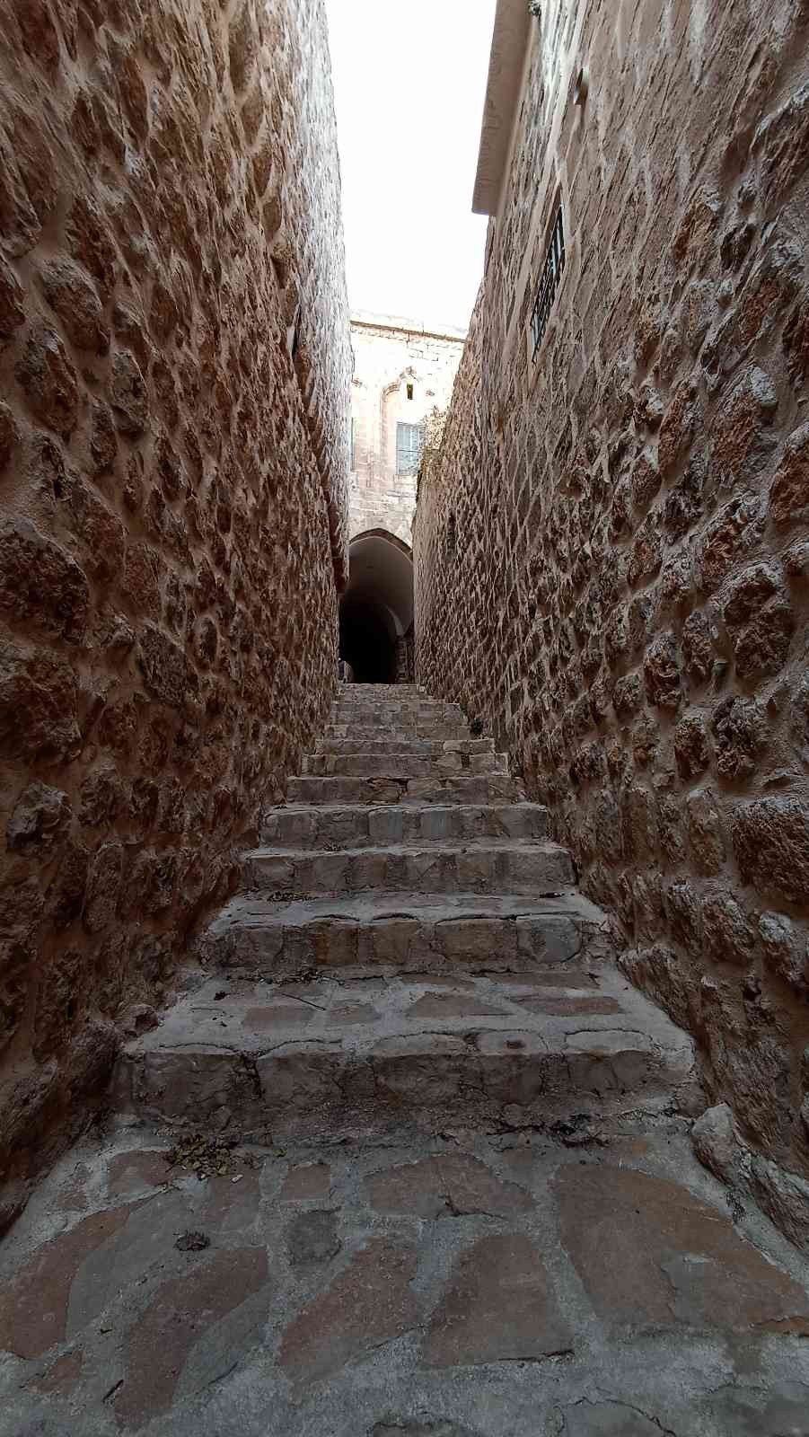 Kadim şehir Mardin’in en nitelikli, gizemli yapıları ’Abbaralar’